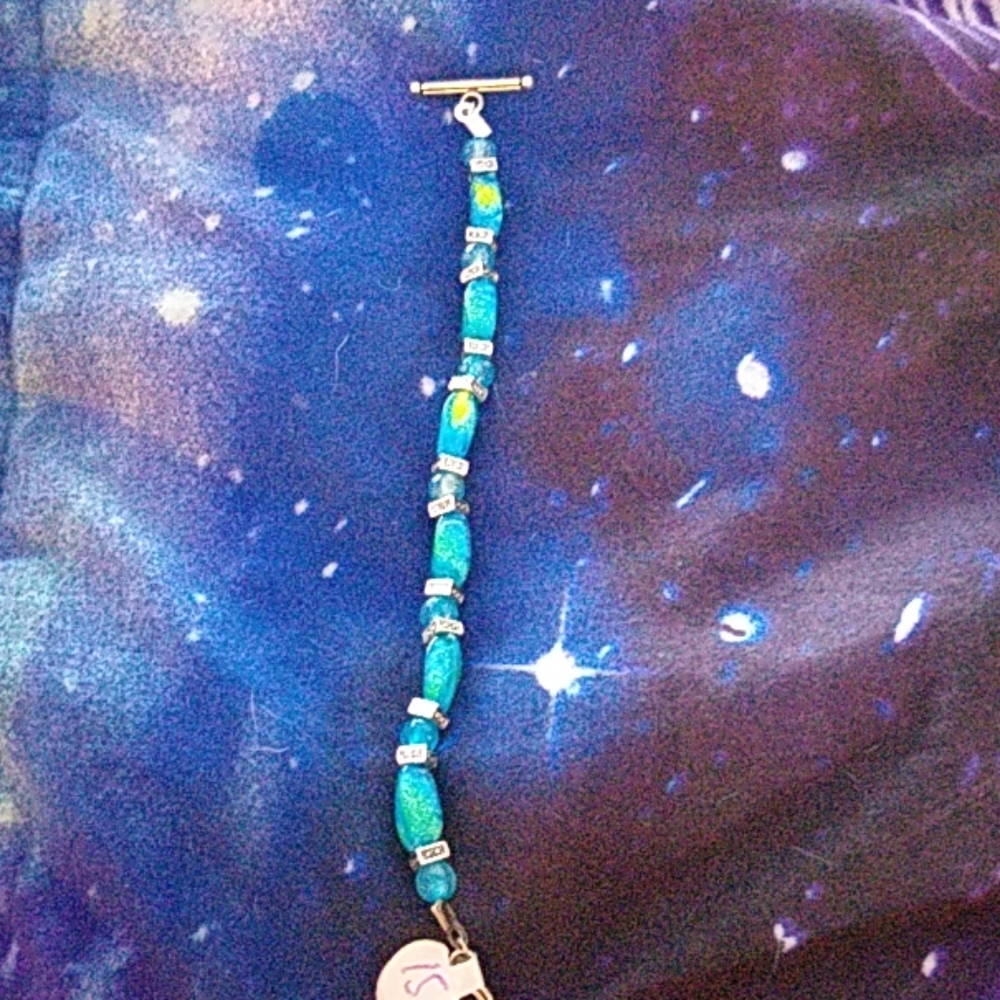 Silver plated glass bead bracelet